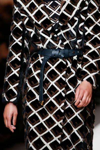 Look 106
